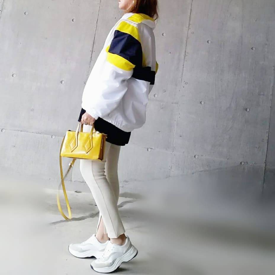 最高気温16度・最低気温3度 mamkorisaの服装
